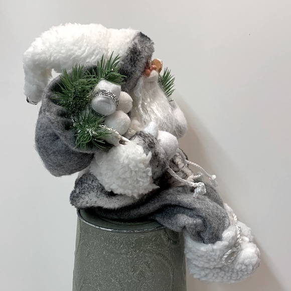 NWT ๐ Santa - Picture 4 of 12